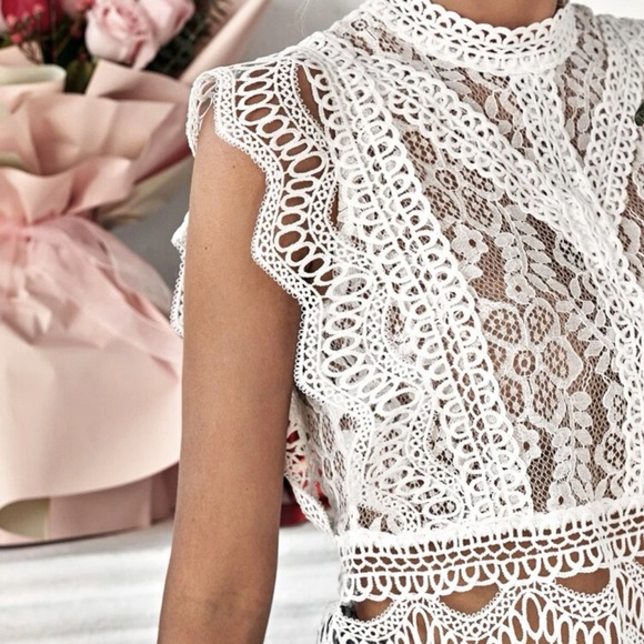 Women’s Lace White Top NWT - Picture 4 of 6